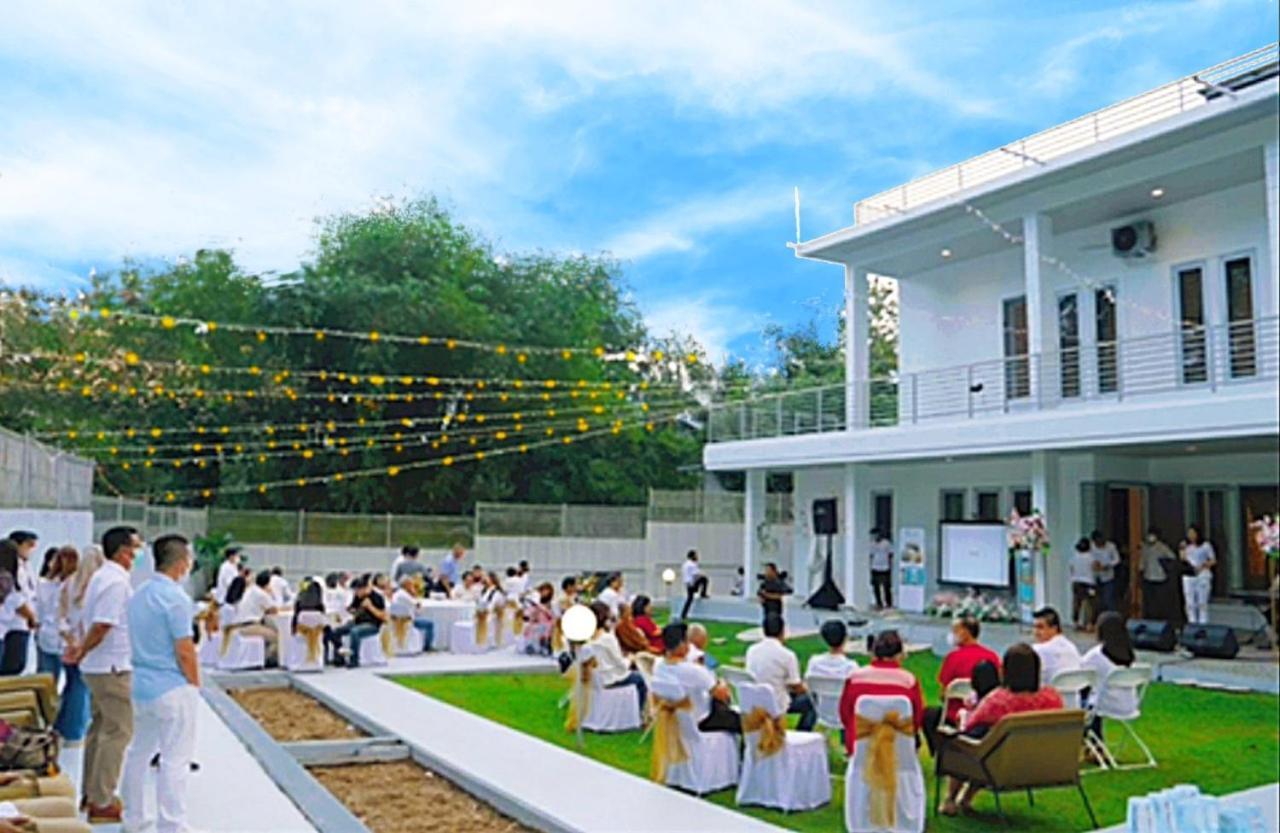 Garden Villa By Villapedia Bogor Exterior foto